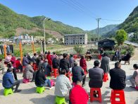 双台乡召开水厂管网入户工作群众会