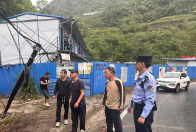 深河乡：线杆断裂急处置 为民护航保通行