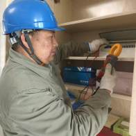 侯爱群：深耕网格守光明 用情服务暖人心