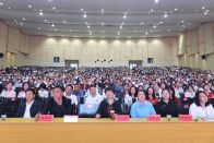 竹山一中举办高三家庭教育专题讲座