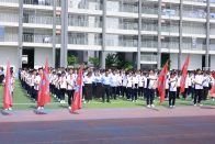 南山外校：坚持普法宣传 建设法治校园