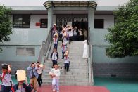 竹山县实验小学：筑牢生命防线  守护平安校园