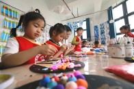 宝丰镇第二幼儿园：巧手慧心促成长 寓教于乐去小学化
