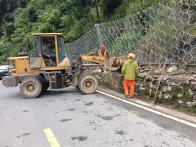 县公路养护中心全面推进公路水毁修复工作