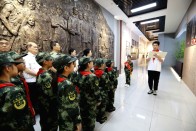 “武漢軍休·公益助學基金”捐贈儀式在施洋小學舉行 ?