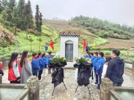 官渡镇：文明祭扫树新风