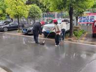 城关镇：环境勤整治，新颜迎节日