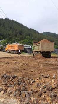 县蔬菜中心：旧菌棒变“废”为宝