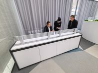 县行政审批局：坚持党建引领 推动政务服务提质增效