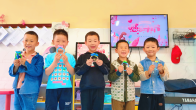官渡镇中心幼儿园：浓情五月　感恩母亲