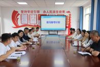 县第二实验小学：学科交流研方法 资源共享同发展 