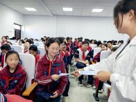 深河乡九年一贯制学校：校医联动 共筑健康防线