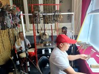 堵河皮影队在北京恭王府博物馆活态展出