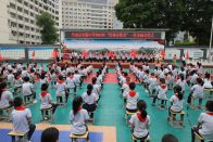 县实验小学：争“星”逐梦 “章”显风采